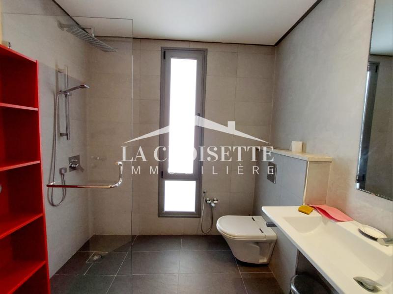 Appartement meublé S+3 vue sur mer avec terrasse à La Marsa